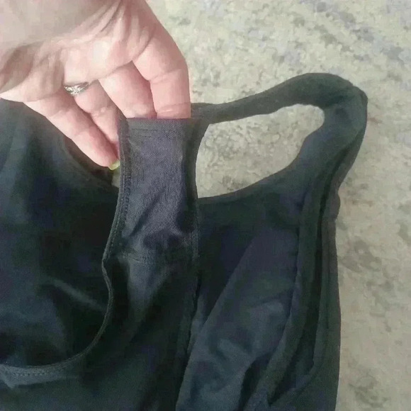 Fabletics Womens Black and White Eco-Conscious Built-In Bra Tank S - Picture 10 of 15